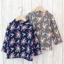 保暖花柄ハイネックTシャツ