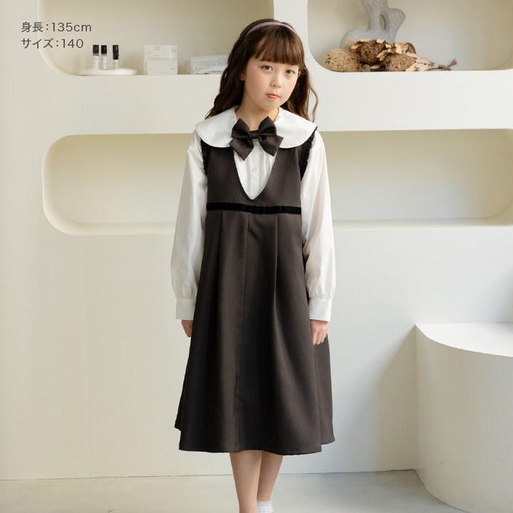 リボン付き長袖ブラウス